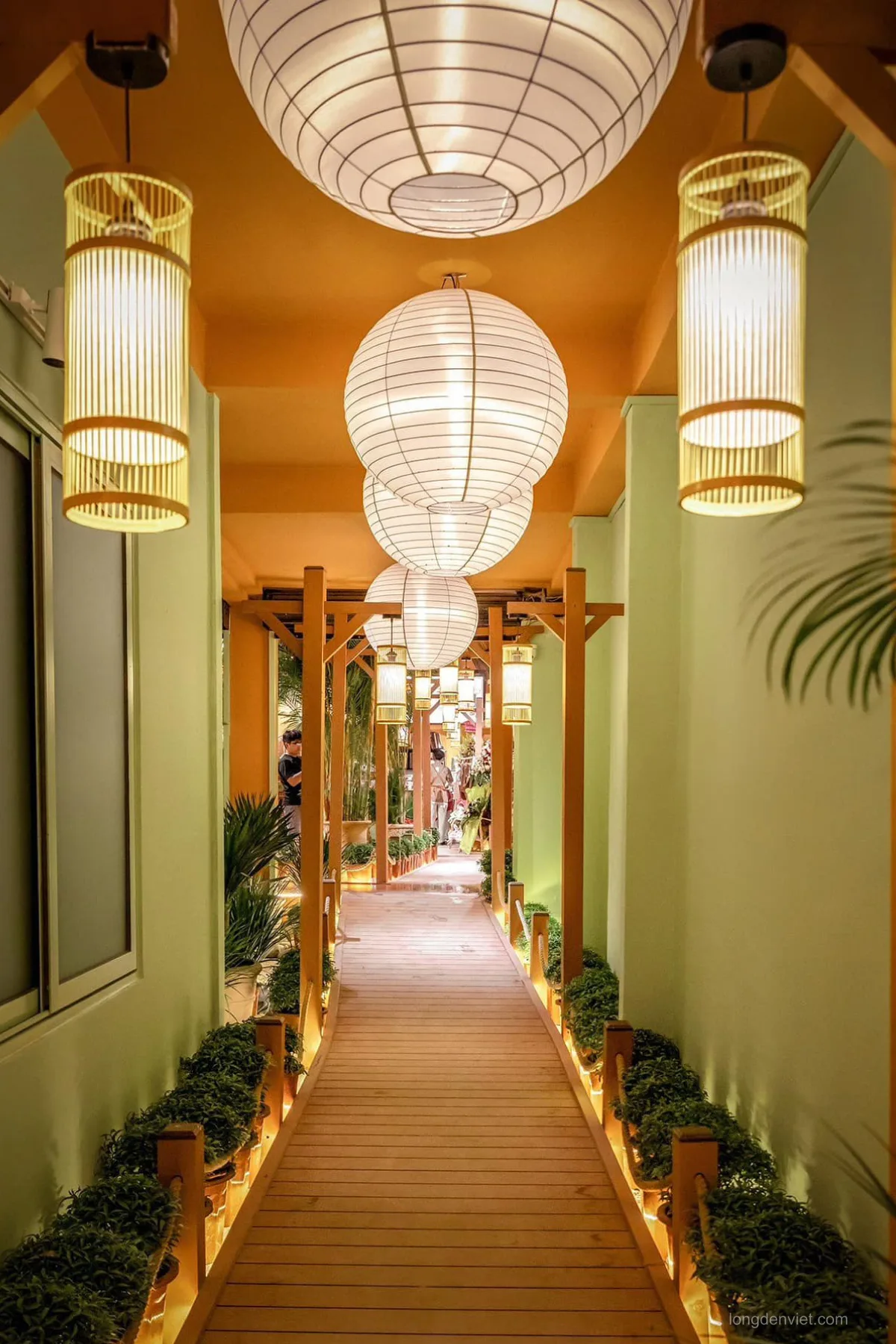 Đèn lồng vải lụa cao cấp trang trí nội thất — LongDenViet