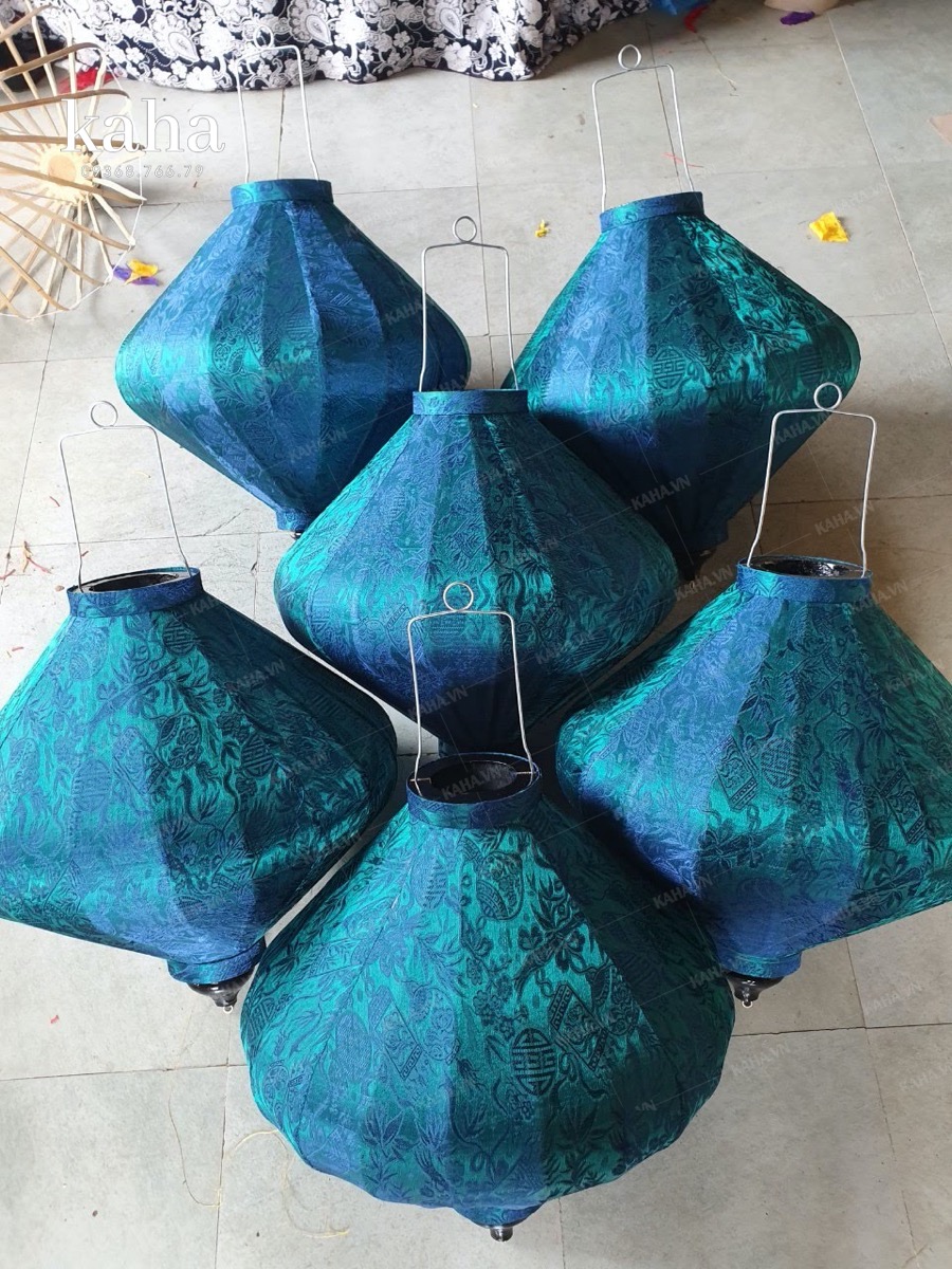 Đèn Lồng Trang Trí Quán Cafe — 20 Ý Tưởng Đẹp Nhất 2025