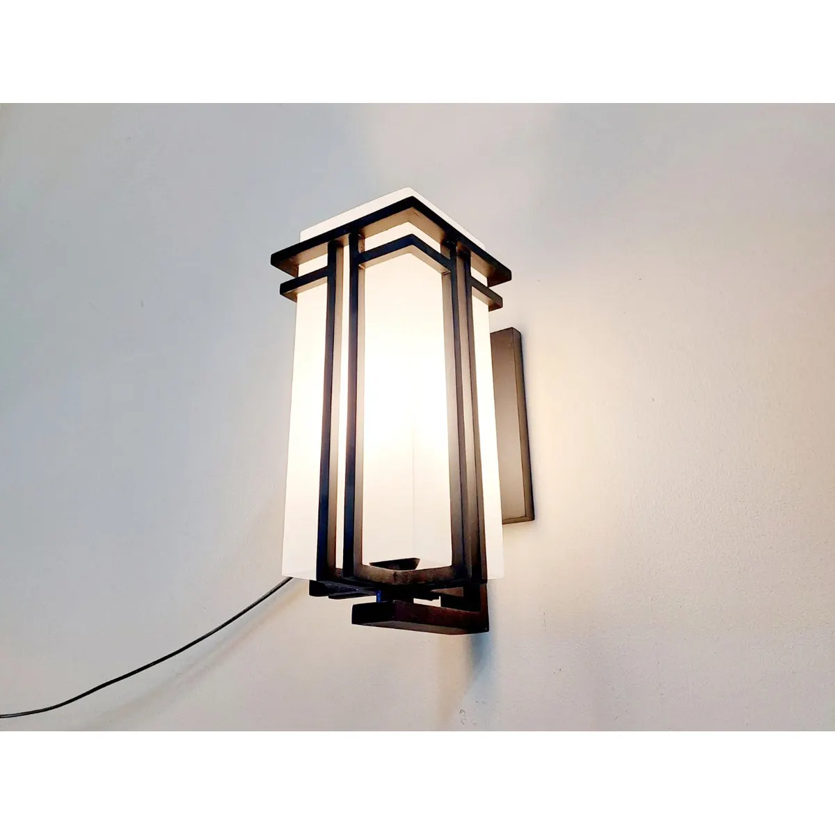 Đèn Áp Tường Gỗ Đen Khung Vuông Phong Cách Nhật Đèn Áp Tường Gỗ Đen Khung Vuông Phong Cách Nhật — đèn lồng gỗ Hội An | LongDenViet