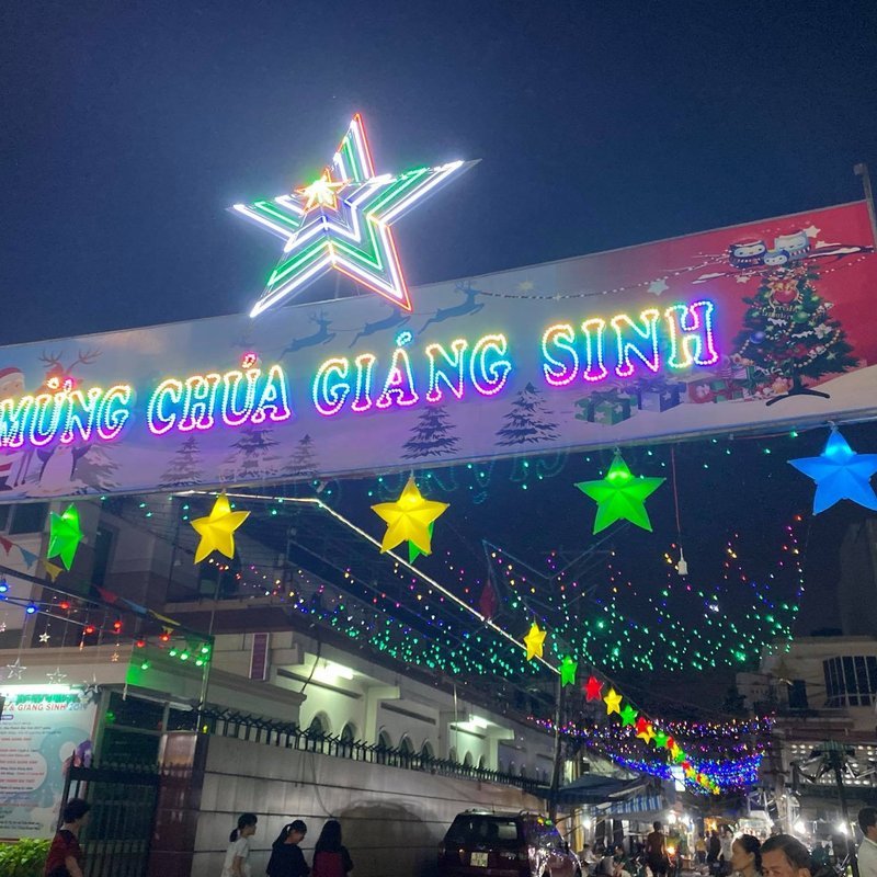 Đèn Lồng Nhựa Tròn Trang Trí Tiệc Cưới… — góc nhìn thứ 2